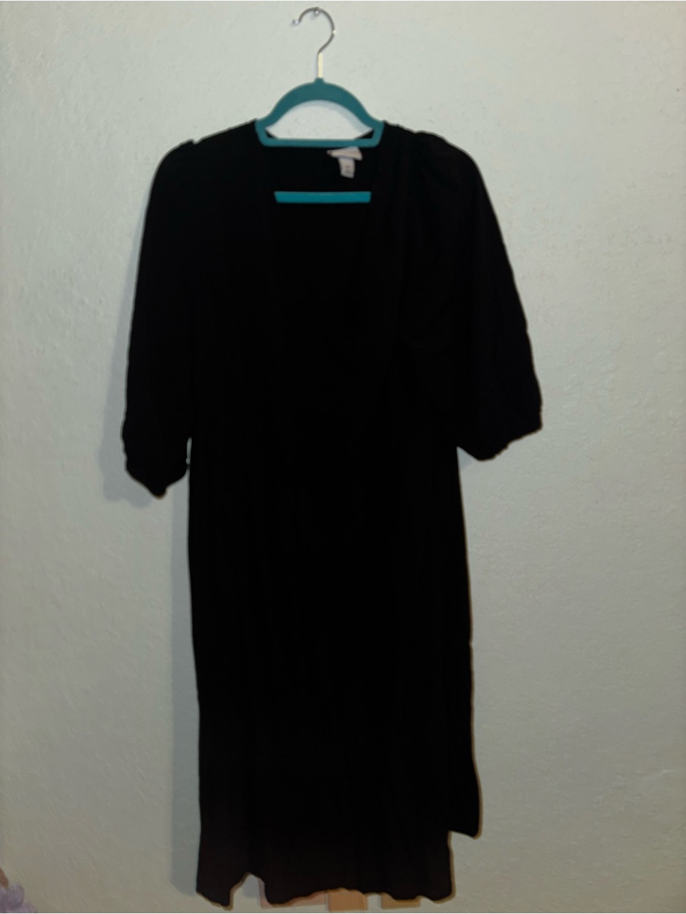 Ava & Viv Black Midi Dress with Puff Sleeves